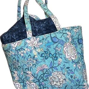 Vera Bradley - Peacock Garden Tote and Throw Blanket